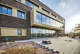 Kurz vor der Fertigstellung: der Forschungsneubau des Laserinstituts Mittweida. Blick auf Forschungsneubau des noch im Bau befindlichen Laserinstituts Mittweida kurz vor Fertigstellung
